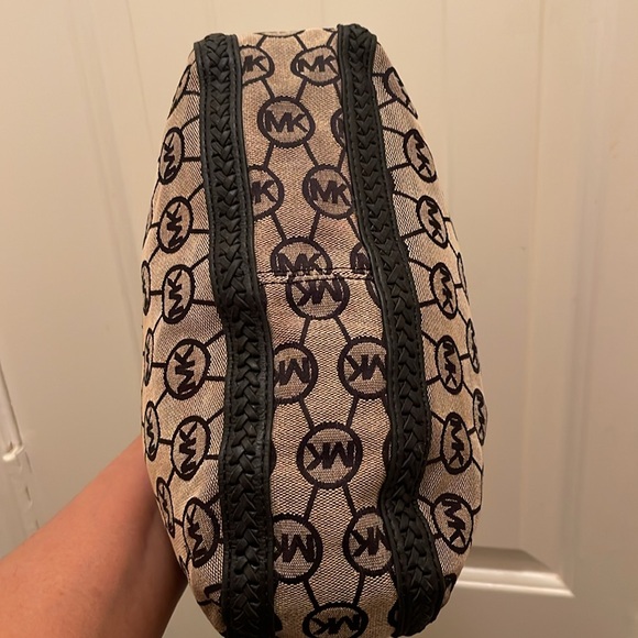 MICHAEL Michael Kors Black and Brown Logo Bag - Picture 10 of 16